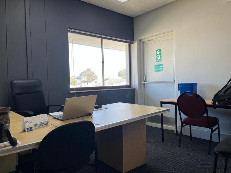 To Let commercial Property for Rent in Newton Park Eastern Cape